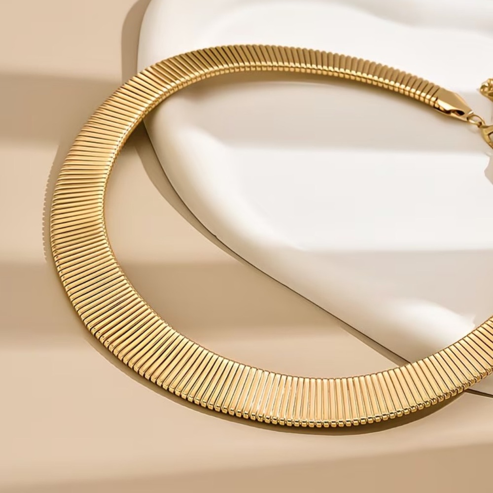 NEW Elegant Gold Necklace. Trendy necklace. ☀️ A0-14 - Picture 5 of 6
